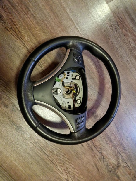 BMW E91 facelift Multikorm�ny