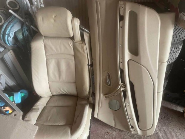 BMW E93 bézs bőrbelső