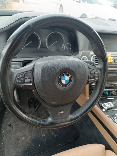 BMW F01 F10 520d 530d 730d M kormny 