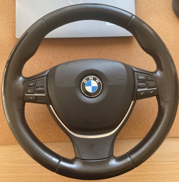 BMW F01 sportkormány eladó