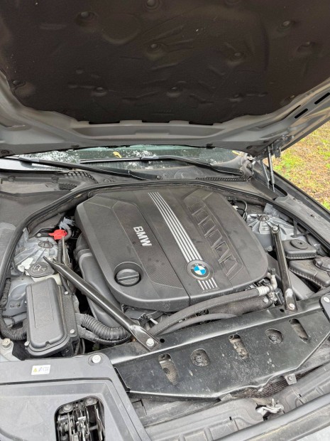 BMW F10 530d motor F0X F07 F1X F25/6 F3X - blokk hengerfejjel N57D30A