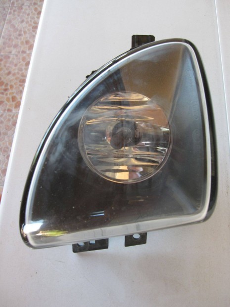 BMW F10 F11 jobb els� k�dl�mpa gy�ri