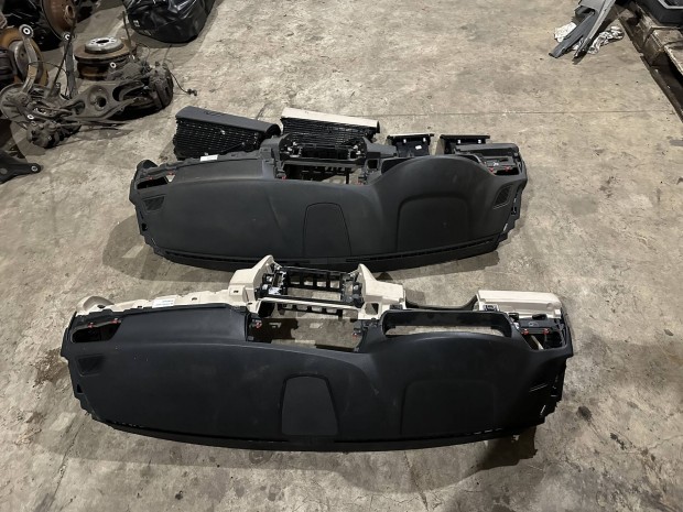 BMW F10 F11 műszerfal műszerfalhéj