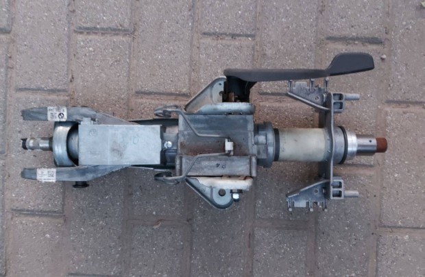 BMW F10, F11 kormányoszlop, kormányzár