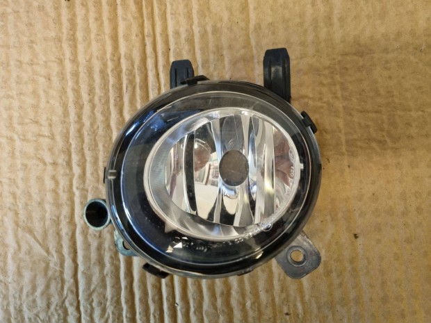 BMW F20 F21 F22 F23 F45 F46 F30 F31 F34 F35 F32 F33 F36 Jobb ködlámpa