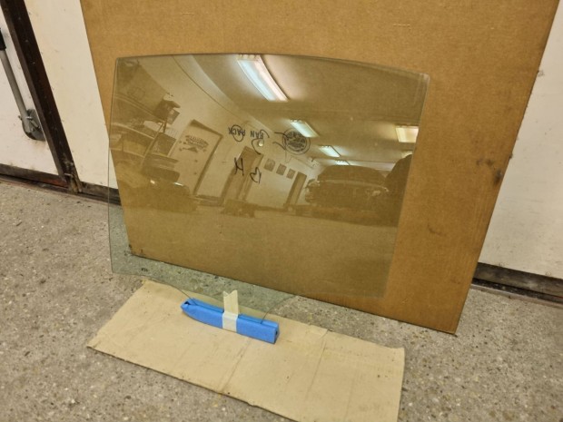 BMW F30 Bal hts ajt veg