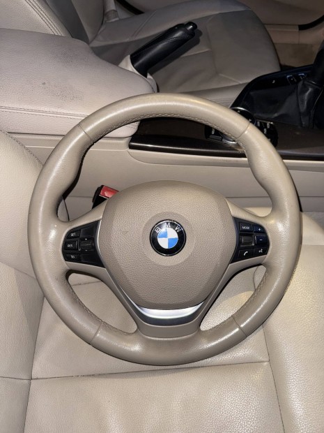 BMW F30 Bézs gyári kormány eladó!