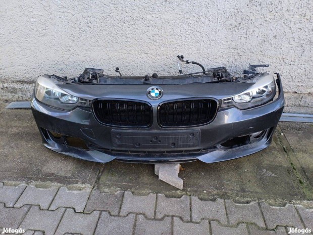 BMW F30 F31 20D Komplett csavarozható eleje