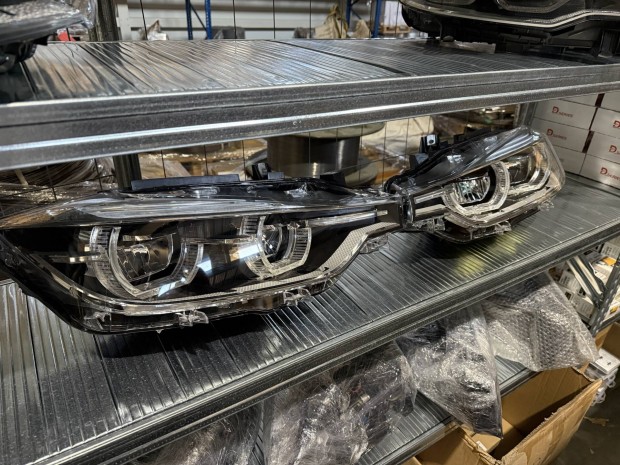 BMW F30 F31 lci LED fényszóró, lámpa pár