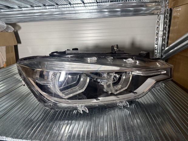 BMW F30 F31 lci gy�ri BAL oldali LED f�nysz�r� l�mpa 7214796-02