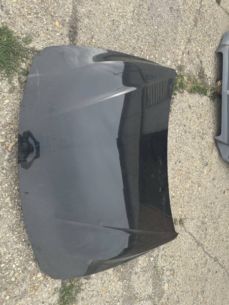 BMW F30 F31 motorháztető géptető