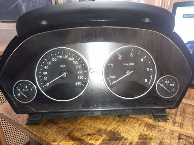 BMW F30 / F31 / F33 / F36 dízel óracsoport 9232895