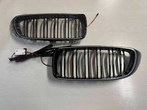 BMW F32 F33 F36 (4-es coupe, cabrio) lakk fekete dupla plcs LED krb
