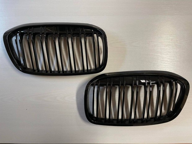 BMW F45, F46 face (2-es tourer BMW) vese htrcs lakk fekete dupla
