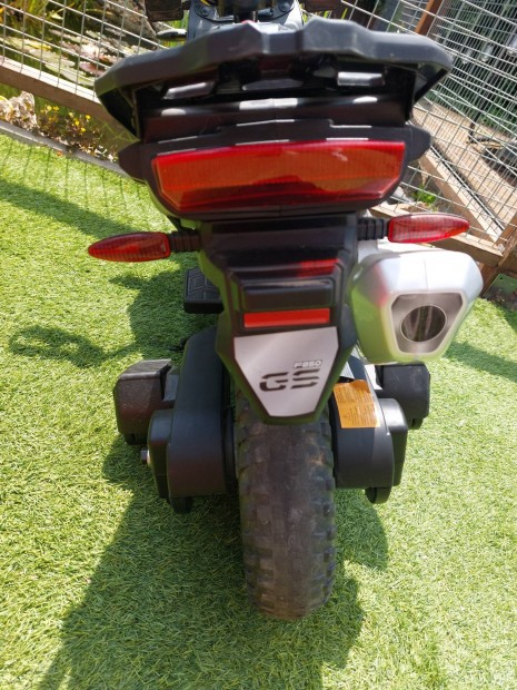 BMW F850 GS elektromos motor, 12V akku,2 x 35W motor