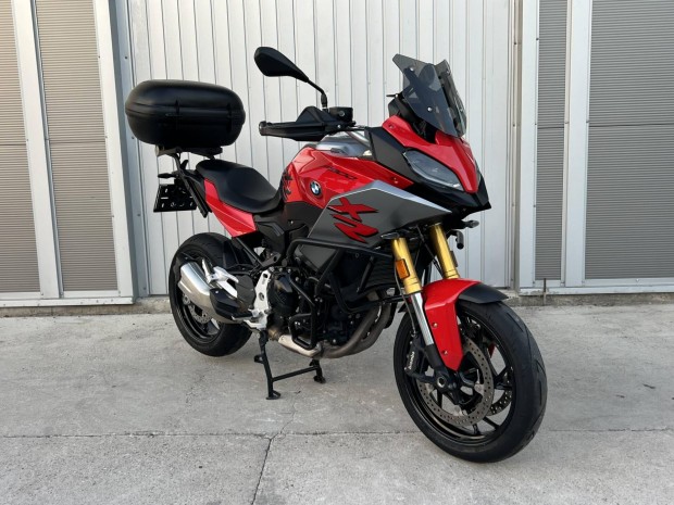 BMW F 900 XR ..
