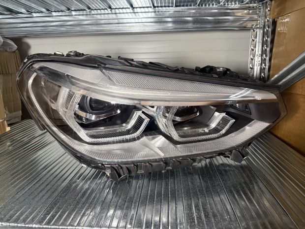 BMW G01 X3 G02 X4 adaptive LED jobb oldali f�nysz�r� l�mpa 8739654-02