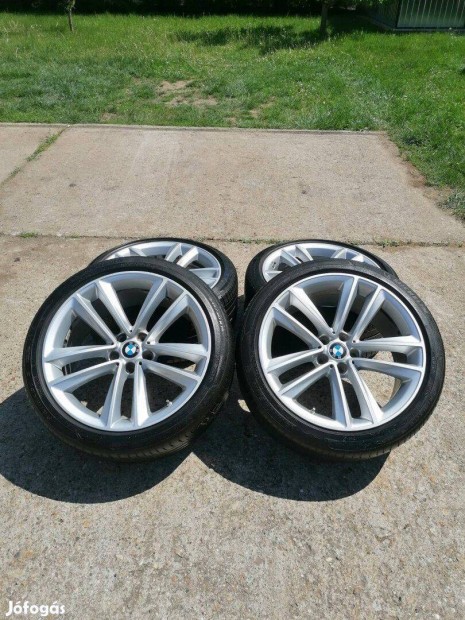 BMW G30-G31 19-es Alufelni nyárigumival