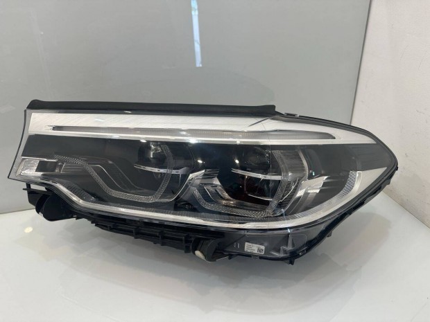 BMW G30 G31 Adaptive LED bal fnyszr
