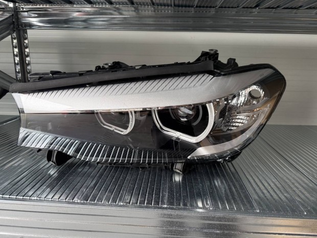 BMW G30 G31 LED gyári fényszóró, lámpa