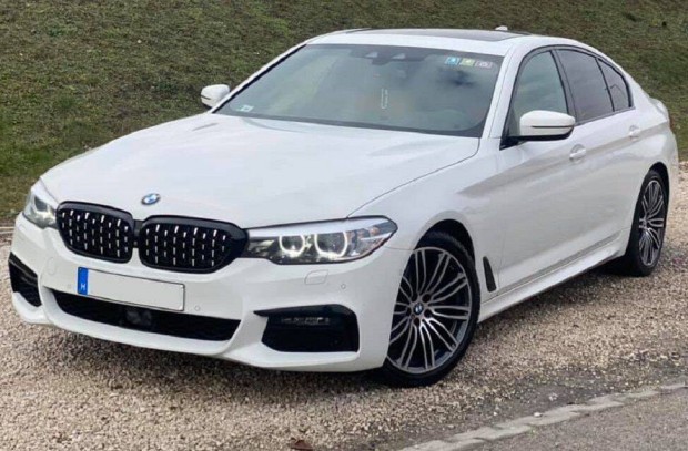 BMW G30 G31 (5-ös BMW) vese hűtőrács Diamond fekete/fekete-króm