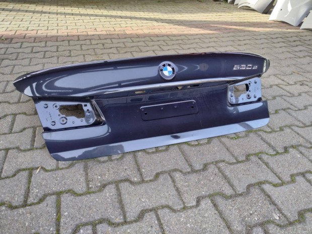 BMW G30 Hts csomagtr ajt