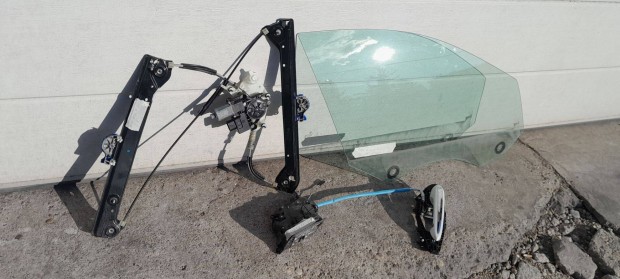 BMW G32 ablakemelő+zár