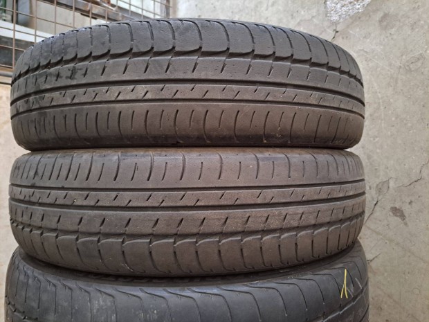 BMW I3 4db Nyári Gumi Szett 155/60 R20 és 175/55 R20 Bridgestone