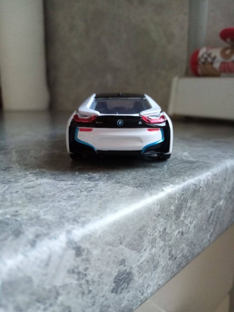 BMW I8 modellaut