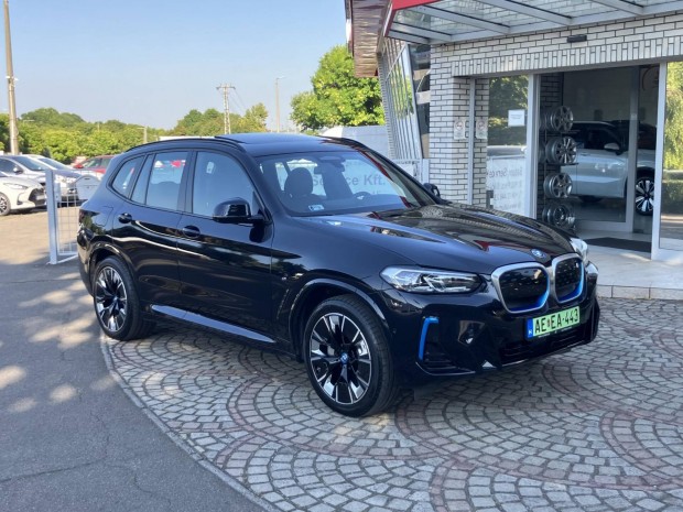 BMW IX3 73,9kWh Magyarországi. garanciális. Áfás!