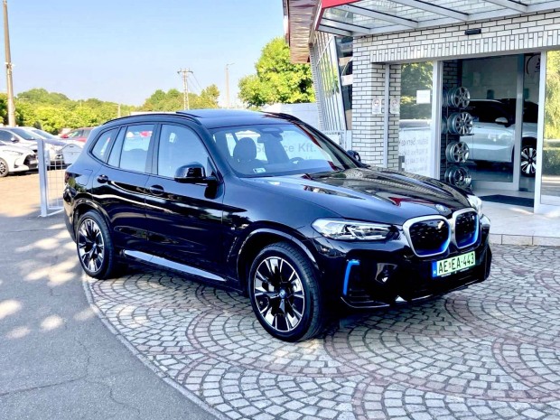 BMW IX3 73,9kWh Magyarországi. garanciális. Áfás!