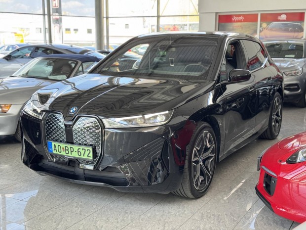 BMW IX Xdrive 50 Sports package. 6eKm! Service...