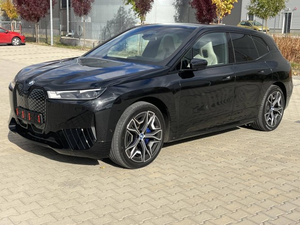 BMW IX xdrive40 74,1kWh Sérülésmentes!