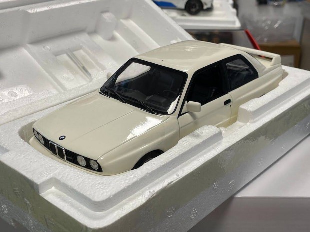 BMW M3 E30 1987 1:18 1/18 Minichamps 180020307