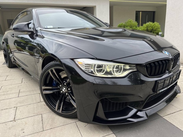 BMW M4 ........