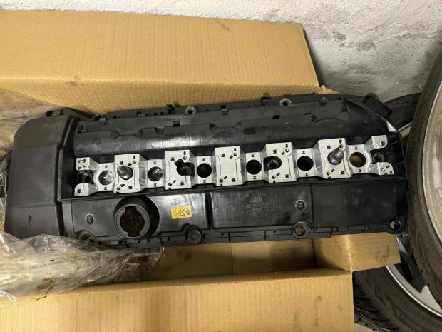 BMW M54 M52 szelepfedl csavaros trafhoz