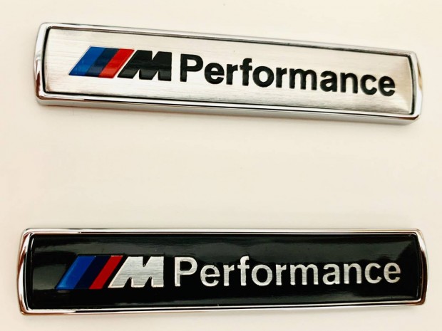 BMW M Performance emblma j