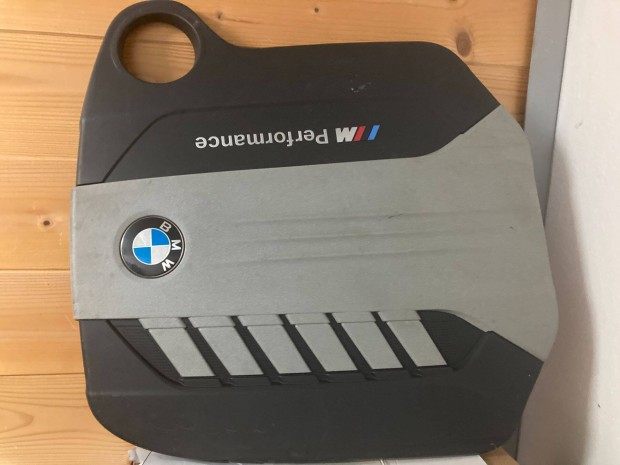 BMW M Performance motortakar / hangszigetels kivl llapotban