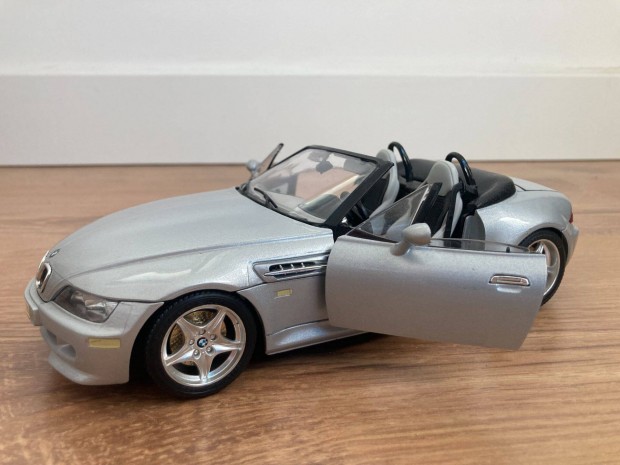 BMW M Roadster 1/18 modellaut (Bburaggo)