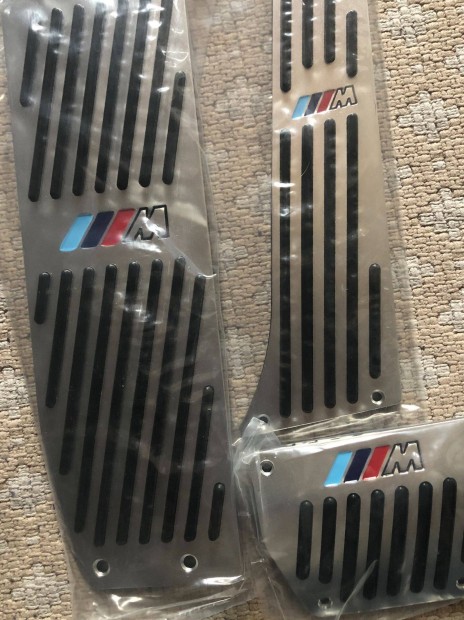 BMW M automata ped�l szett csavaros r�gz�t�s