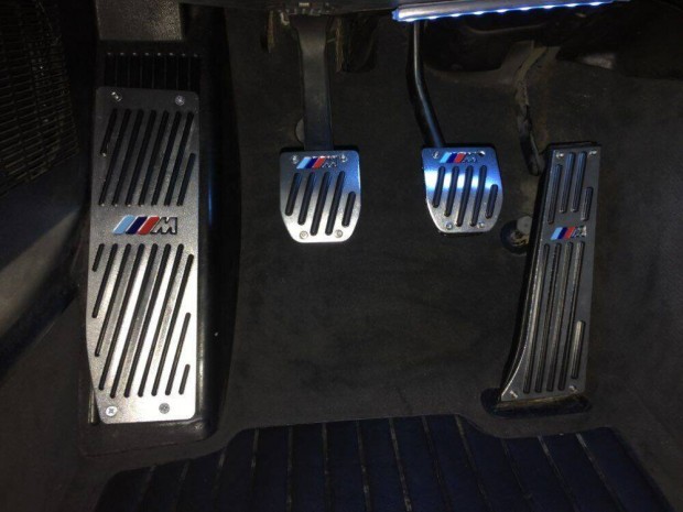 BMW M pedl szett manulis 4/szett