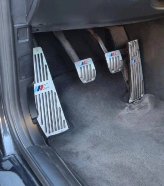 BMW M pedl szett manulis 4/szett