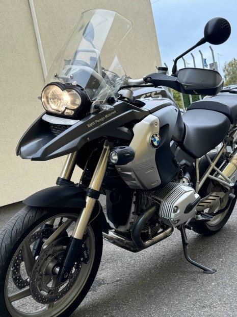 BMW R 1200 GS Gy�ri dobozok / szervizk�nyves / Hib�tlan �ll