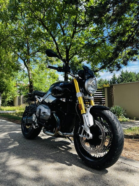 BMW R ninet Akrapovic