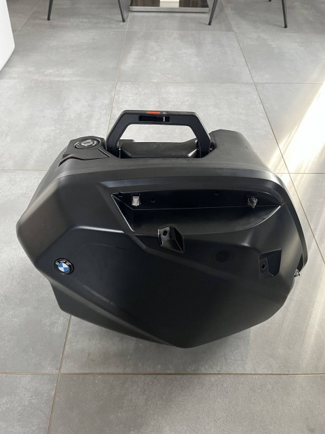 BMW S1000XR oldaldoboz