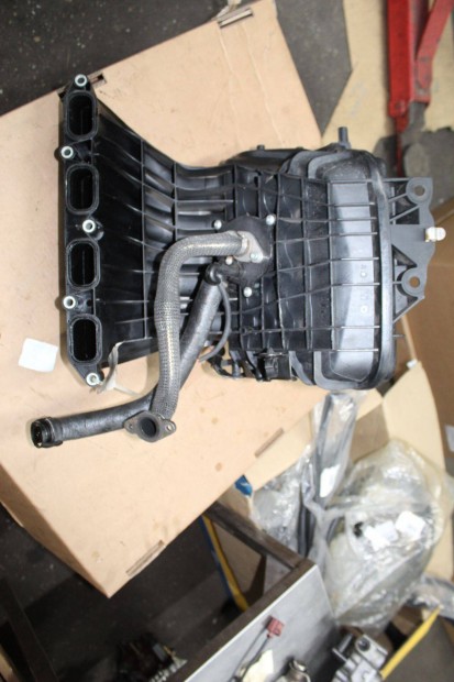 BMW S1 E87 Szvsor 20I