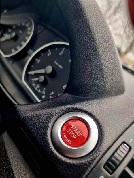 BMW START / STOP gomb pattint�s t�bb szin
