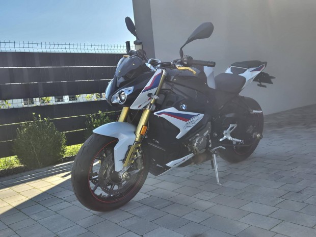 BMW S 1000 R ..