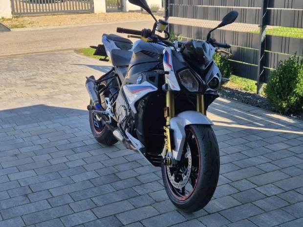 BMW S 1000 R ..
