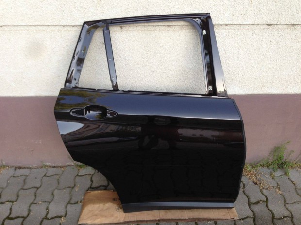 BMW X1 F48 komplett jobb hátsó ajtó, enyhén sérült, B53 barna metál